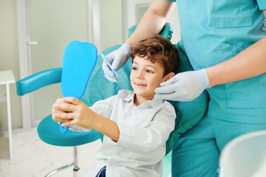 odontoiatria pediatrica bambino dal dentista studio yari basente